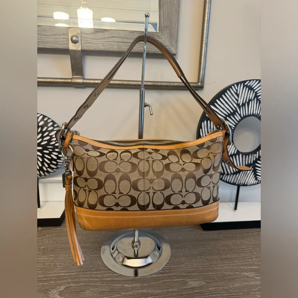 Coach Brown and Tan Shoulder Bag - Picture 2 of 13